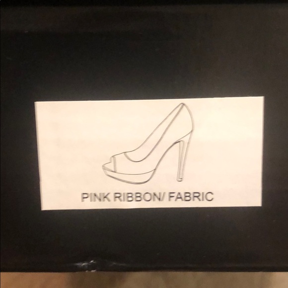 NIB Express heels - Picture 5 of 6